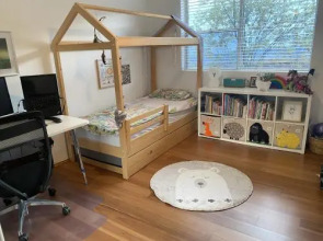 Stylish and Spacious Beach Apartment