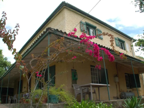 Fairy Knowe Backpackers