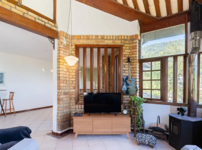 House With BBQ 550m From the Beach Gss0488