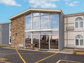 Travelodge by Wyndham Sarnia