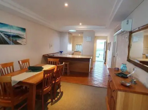 Sea Breeze Luxury Holiday Apartment