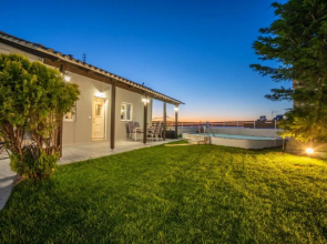 Fontana Luxury Villa Salakos With Pool Near Beach