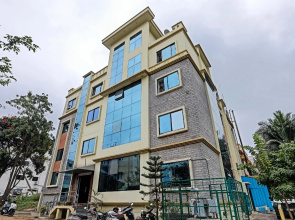 OYO 66837 Anurah Residency