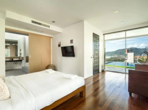 Sirirat Sea View Villa