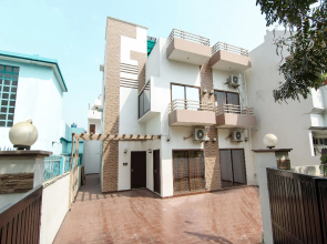 OYO Flagship 12365 CZ Inn