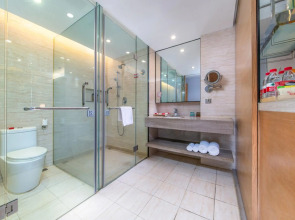 Ramada Plaza Shenzhen North