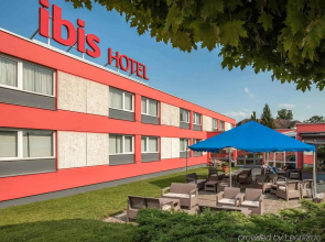 Ibis 3 Lacs Neuchatel Hotel