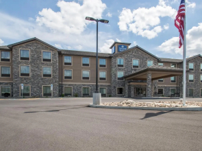 Cobblestone Inn & Suites - St Marys