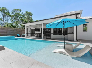 30A Happy by the Sea by Avantstay Pool, Golf Cart, Bikes