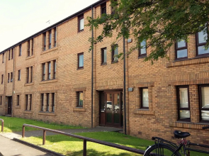 Modern 2 Bedroom Glasgow Apartment