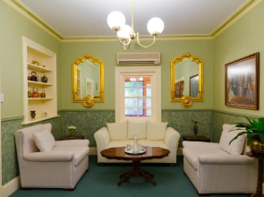 Kraft Vintage House
