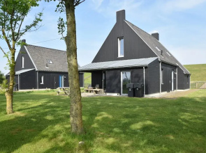 Traditional Villa in Tzummarum near Sea