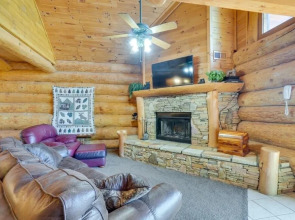 Mammoth Views 2 Bedroom Cabin by Heavenly Views Resort