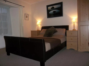The Portsmouth Arms Hotel