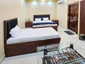 Ojas Royale - Banquet and Hotel