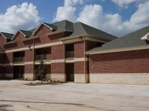 Texas Bungalows Hotel & Hotel Que at Lakeline Austin Cedar Park