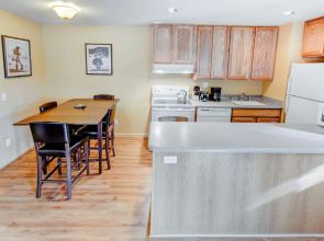 San Sierra 16 - One Bedroom Condo