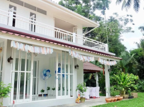 Thirty Tree Garden House