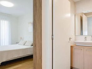 Espectacular apartamento moderno y acogedor-bajo