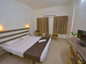 Hotel Orient Crown, Kolhapur