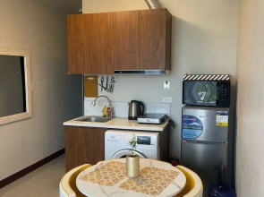 Room in Studio - Luxury Condo-sea View- Near Beach