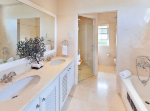 Sugar Hill - Half Century House 6 Bedroom Villa