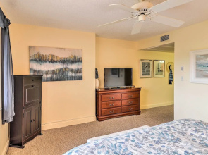Hutchinson Island Condo: Community Amenities!