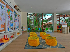 Costabella Tropical Beach Hotel