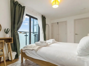 Central 1BD Free Underground Parking