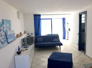 House With one Bedroom in Calasetta, With Wonderful sea View and Enclo