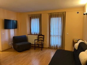 Luxury Apartment Llops HUT-7760 , 5 pax
