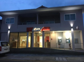 Shanaz Beachside Retreat