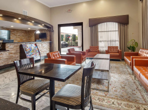 Best Western Pasadena Royale Inn & Suites