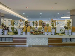 Green Max Hotel