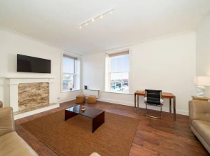 One Shore - Stylish Town House