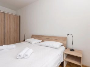 Beautiful Apartment in Maslenica With 3 Bedrooms and Wifi