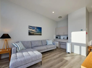 Shearwater Apartments