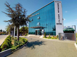 Double Royal Hotel