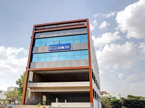 OYO Flagship 87781 Hotel Bluemoon