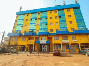 Oasis Hotel