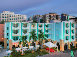 Wave Hotel Pattaya