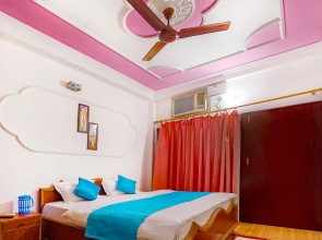 Raj Resort