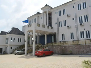 Camas Hotel & Suite Asero Abeokuta