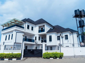 BT Luxury Apartments