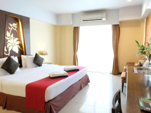 Отель Golden Sea Pattaya Hotel