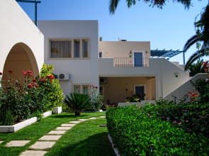 Papadakis Apartments