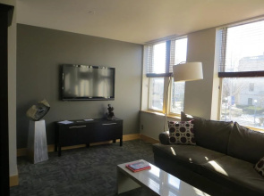 Suites@One-Eighteen