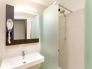 Отель Clarion Paris CDG Airport