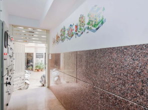 Varcity Comforts by OYO Rooms