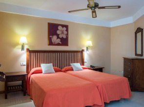 Hotel Apartamentos El Galeón